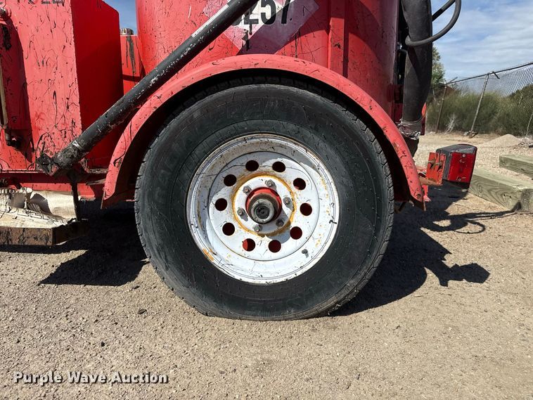 image for item EW4303 Crafco melter applicator