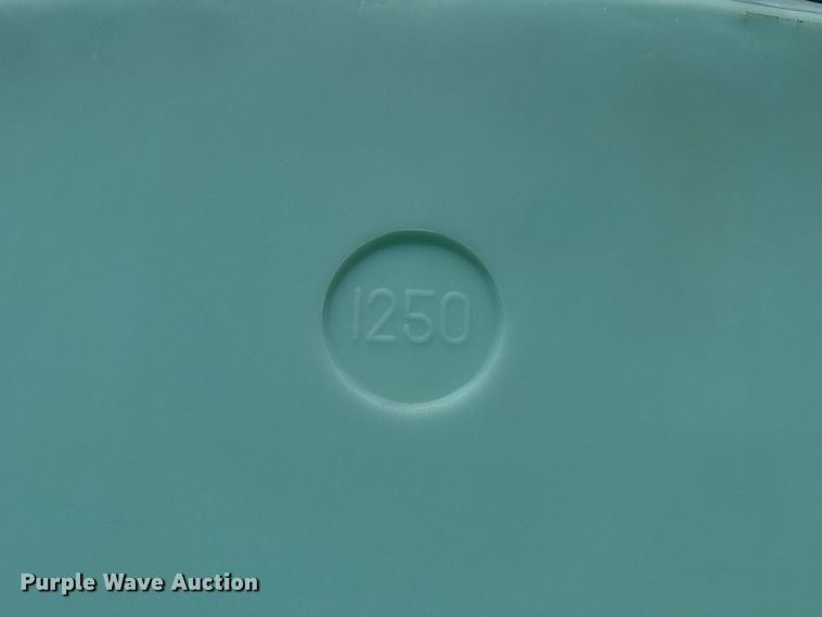 image for item EW4305 Poly tank