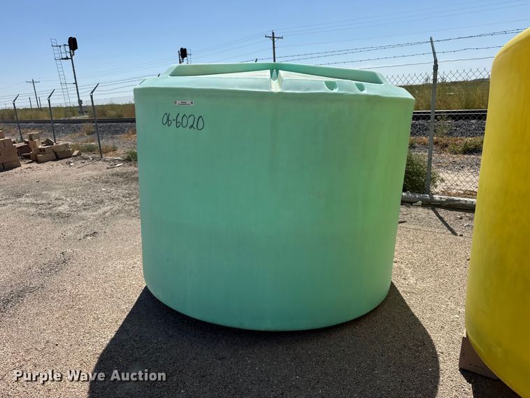 image for item EW4305 Poly tank