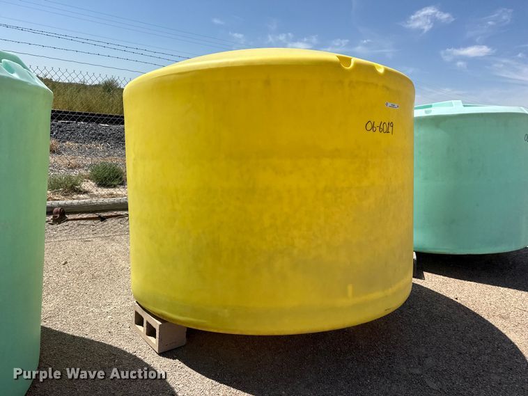 image for item EW4306 Poly tank