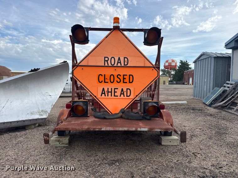 image for item EW4308 Traffic signal trailer