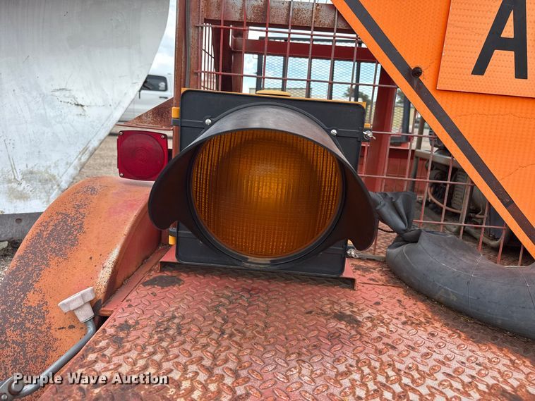 image for item EW4308 Traffic signal trailer