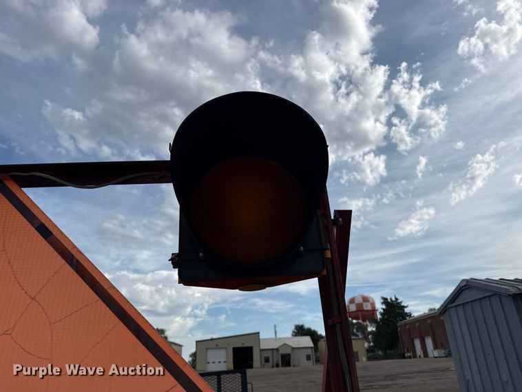 image for item EW4308 Traffic signal trailer