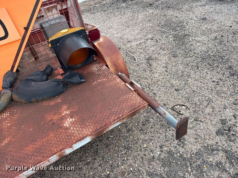 image for item EW4308 Traffic signal trailer