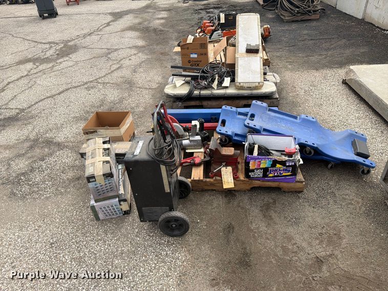 image for item FB0767 Tools
