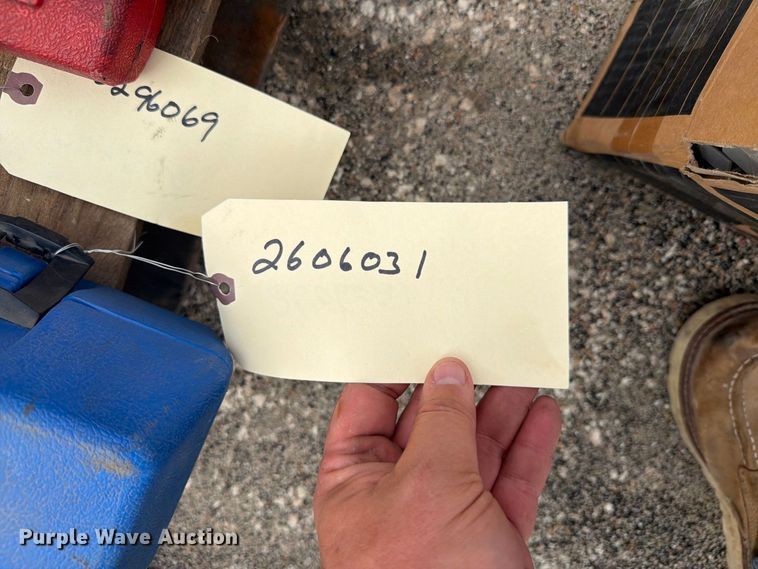 image for item FB0767 Tools