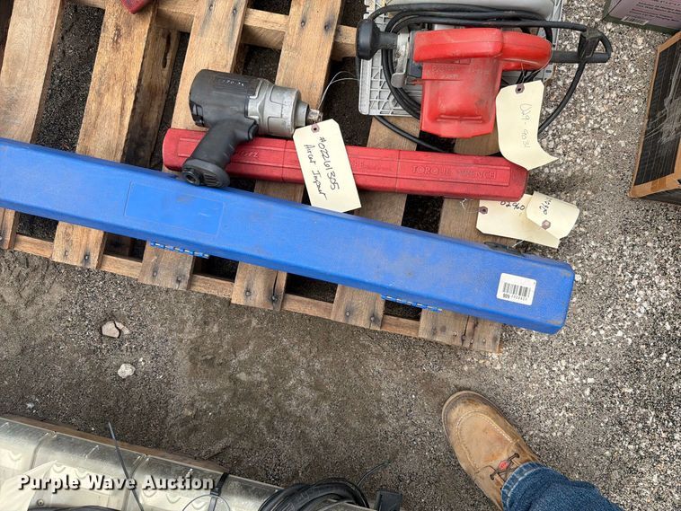 image for item FB0767 Tools