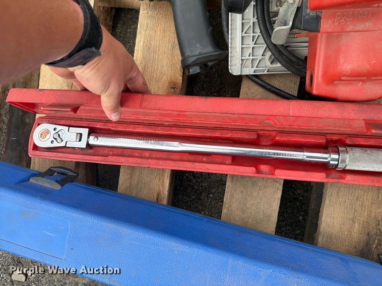 image for item FB0767 Tools