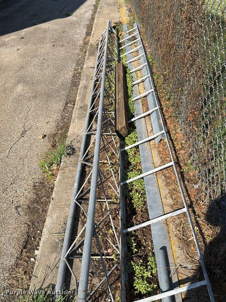 image for item FC4747 Communication tower components