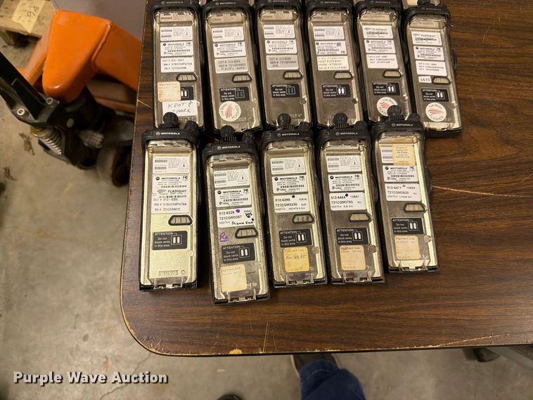 image for item FC4750 (322) Motorola radios
