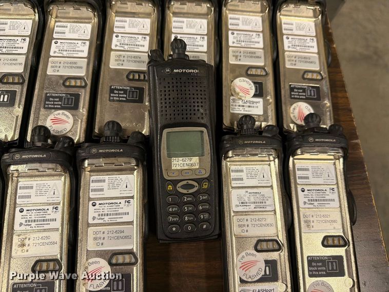 image for item FC4750 (322) Motorola radios