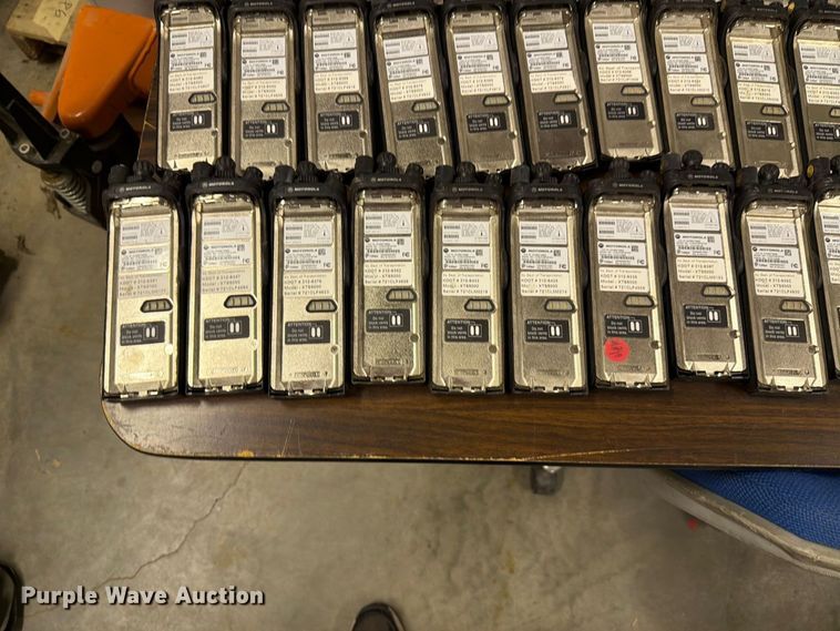 image for item FC4750 (322) Motorola radios