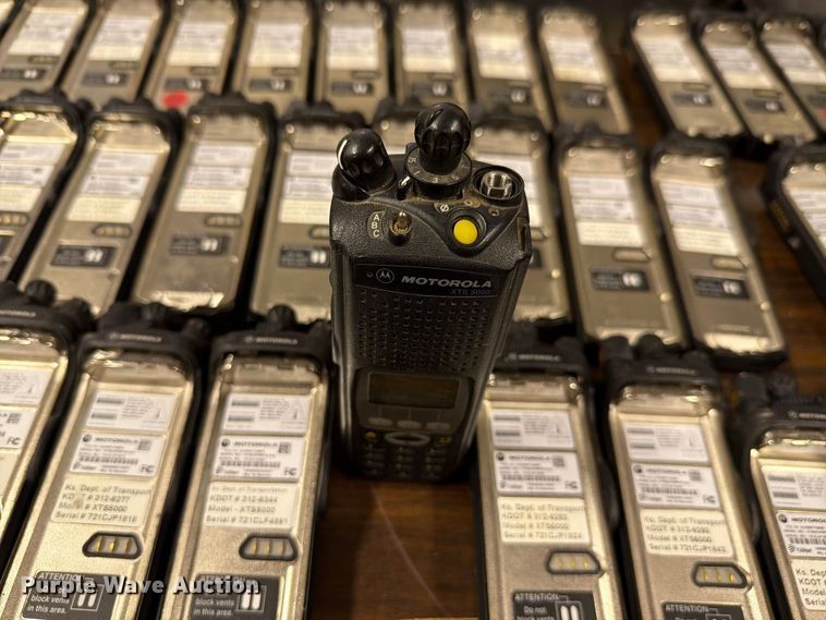 image for item FC4750 (322) Motorola radios