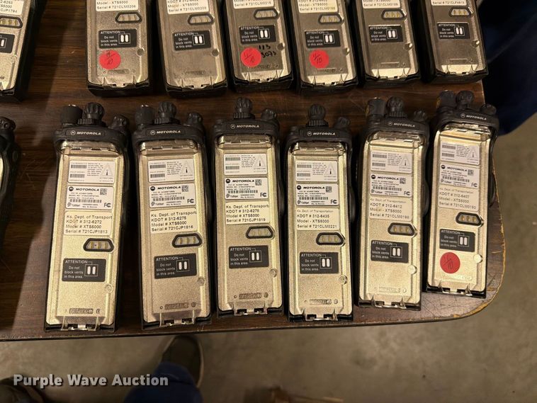 image for item FC4750 (322) Motorola radios