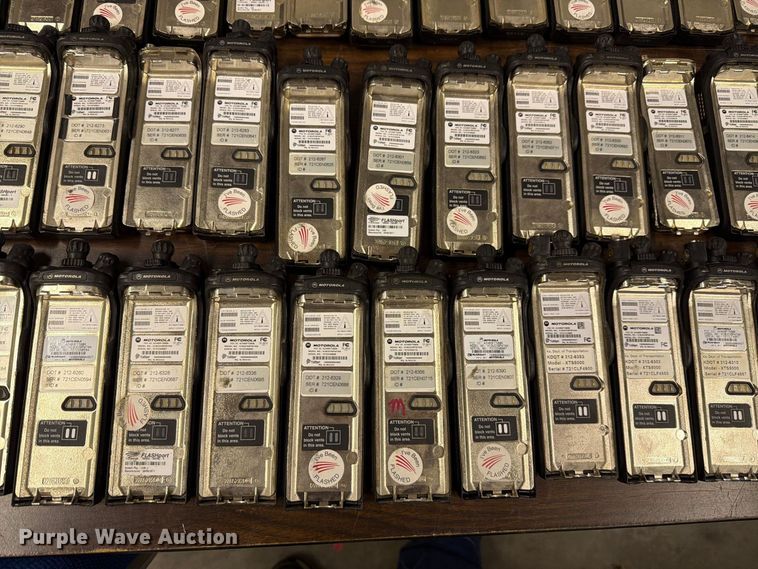 image for item FC4750 (322) Motorola radios