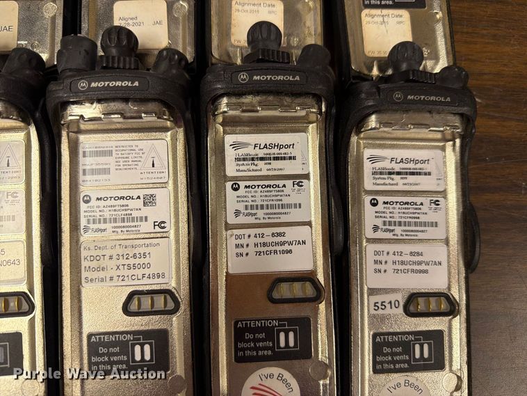 image for item FC4750 (322) Motorola radios