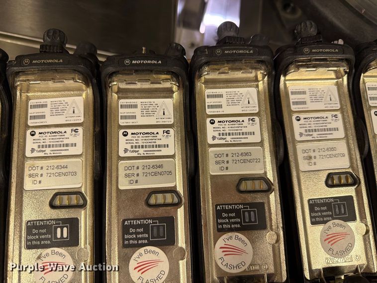 image for item FC4750 (322) Motorola radios