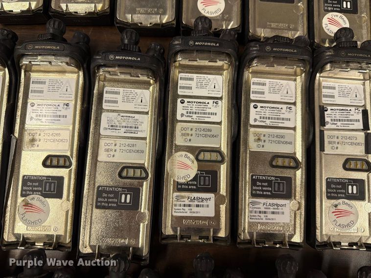 image for item FC4750 (322) Motorola radios