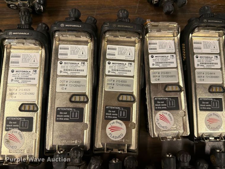image for item FC4750 (322) Motorola radios