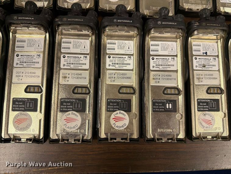 image for item FC4750 (322) Motorola radios