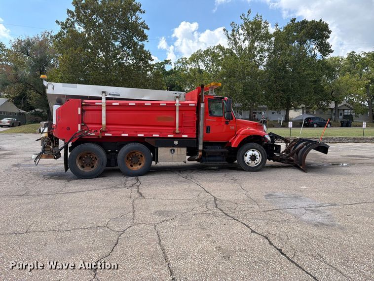 image for item FH6297 2007 International WorkStar 7400 dump truck