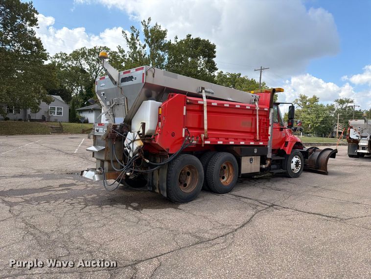 image for item FH6297 2007 International WorkStar 7400 dump truck