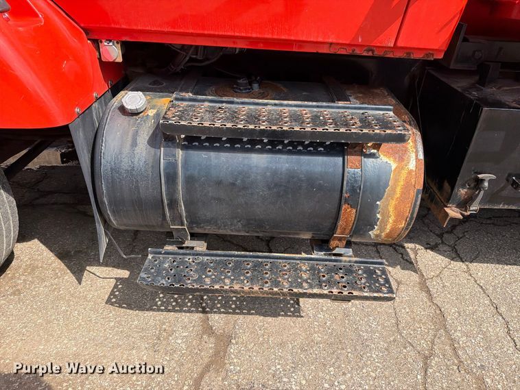 image for item FH6297 2007 International WorkStar 7400 dump truck