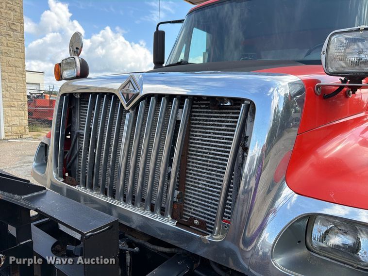 image for item FH6297 2007 International WorkStar 7400 dump truck