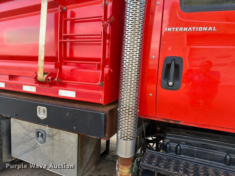 image for item FH6297 2007 International WorkStar 7400 dump truck
