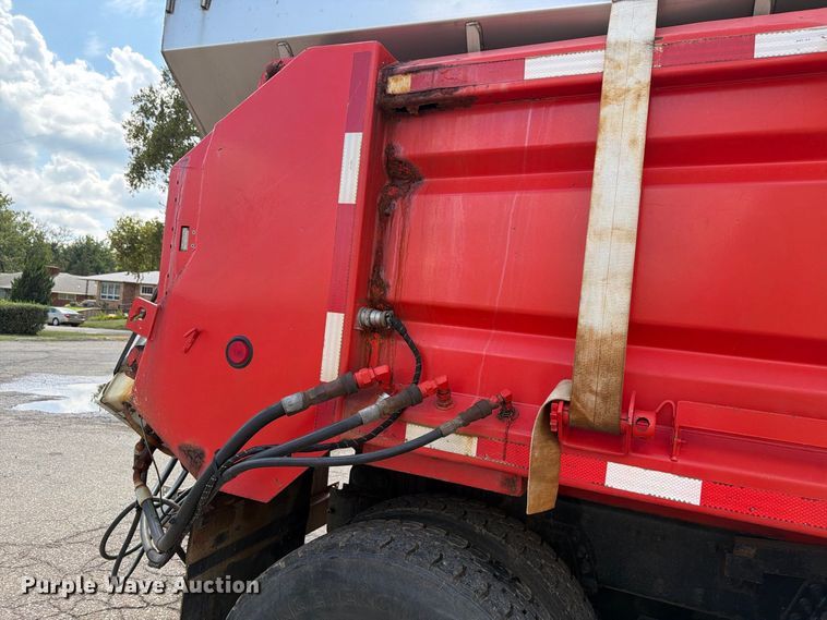 image for item FH6297 2007 International WorkStar 7400 dump truck