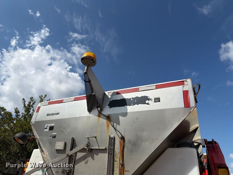 image for item FH6297 2007 International WorkStar 7400 dump truck