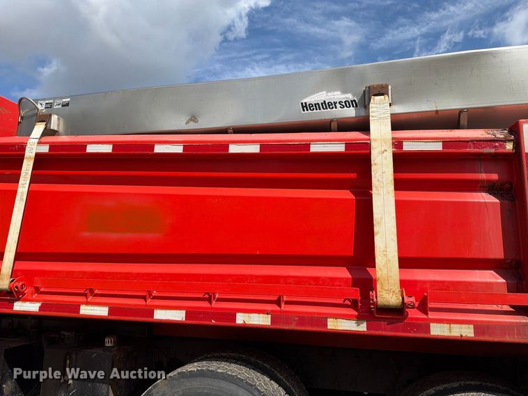 image for item FH6297 2007 International WorkStar 7400 dump truck