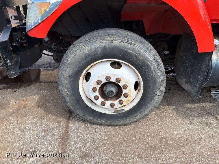 image for item FH6297 2007 International WorkStar 7400 dump truck