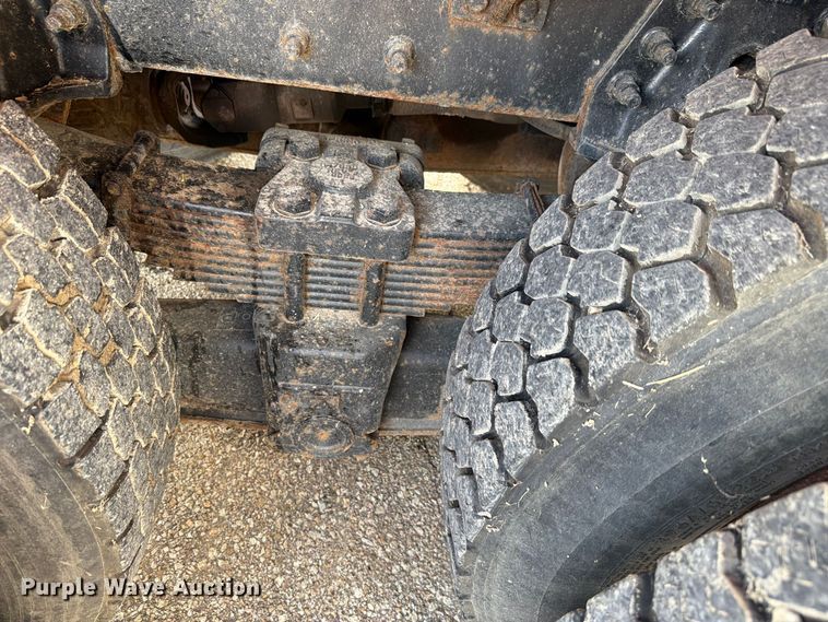 image for item FH6297 2007 International WorkStar 7400 dump truck