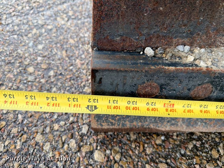 image for item FH6315 2007 International 7400 dump truck