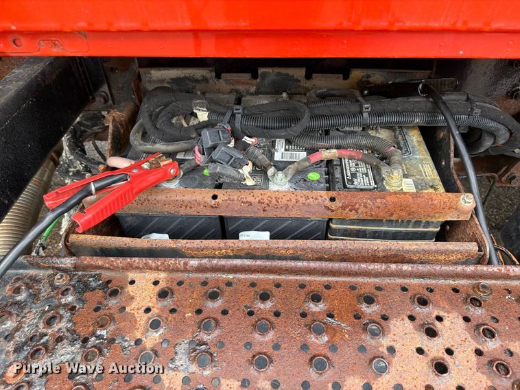image for item FH6315 2007 International 7400 dump truck