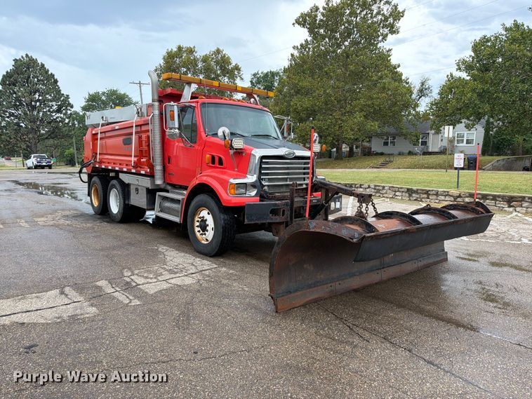 image for item FH6316 2009 Sterling L7500 dump truck