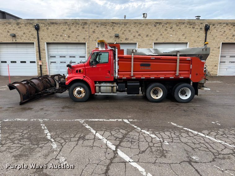 image for item FH6316 2009 Sterling L7500 dump truck