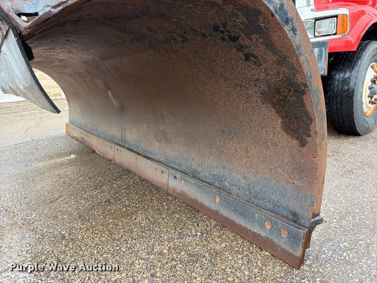 image for item FH6316 2009 Sterling L7500 dump truck