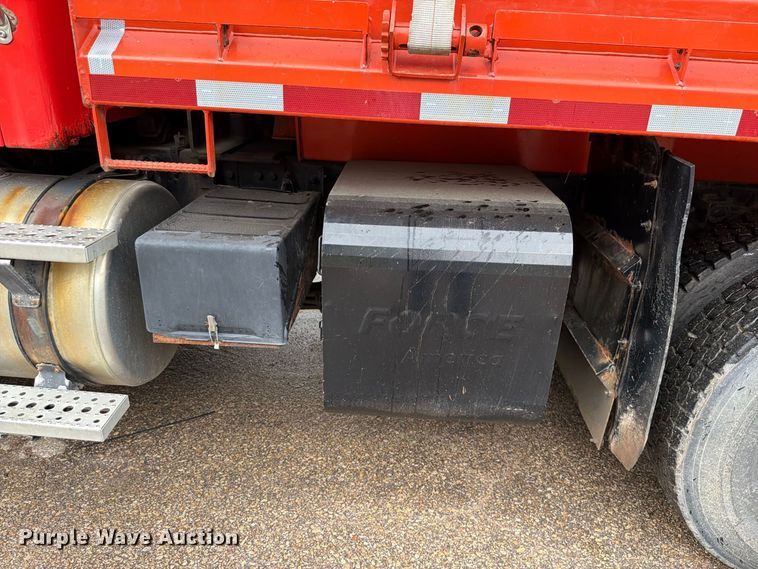 image for item FH6316 2009 Sterling L7500 dump truck