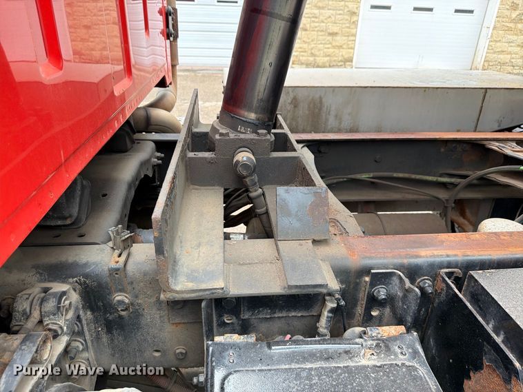 image for item FH6316 2009 Sterling L7500 dump truck