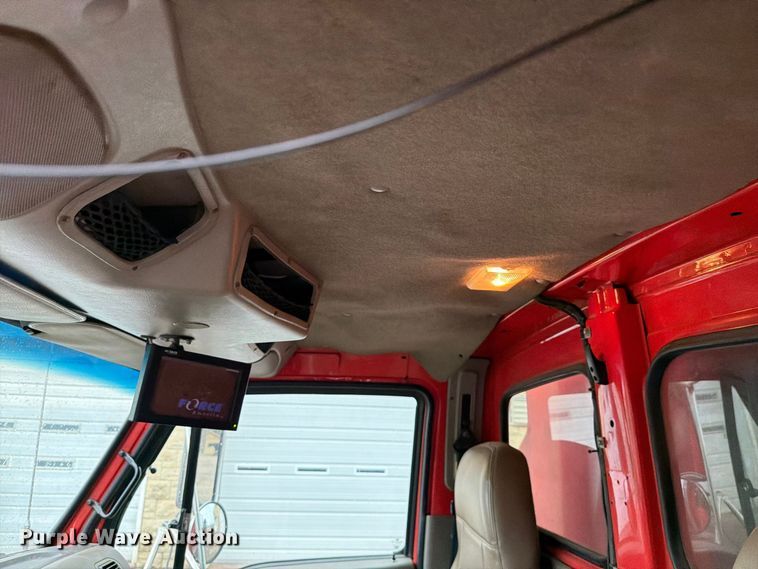 image for item FH6316 2009 Sterling L7500 dump truck