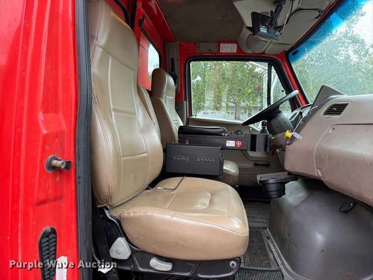 image for item FH6316 2009 Sterling L7500 dump truck