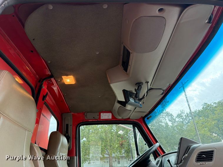 image for item FH6316 2009 Sterling L7500 dump truck