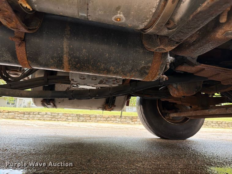 image for item FH6316 2009 Sterling L7500 dump truck