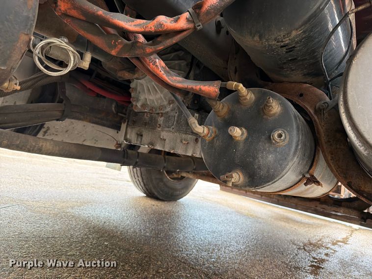 image for item FH6316 2009 Sterling L7500 dump truck