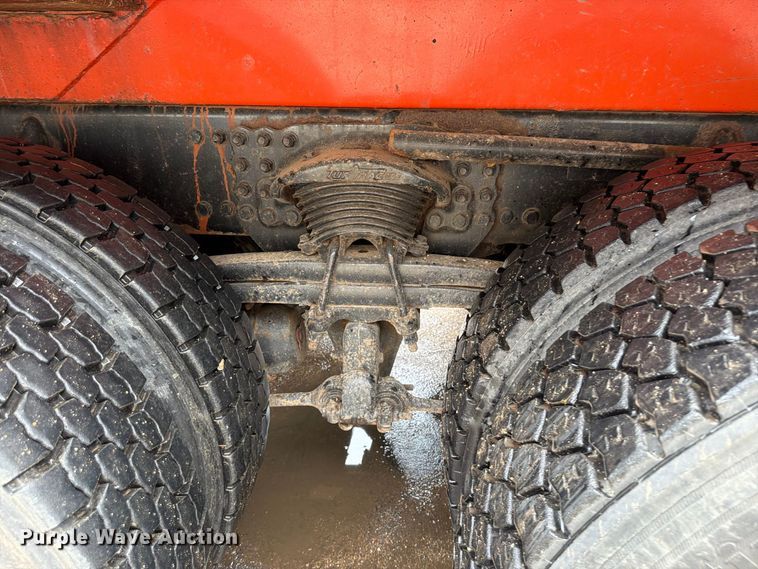 image for item FH6316 2009 Sterling L7500 dump truck