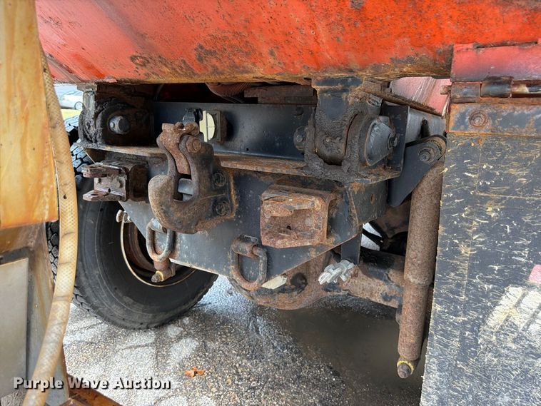 image for item FH6316 2009 Sterling L7500 dump truck