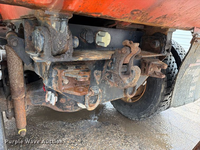 image for item FH6316 2009 Sterling L7500 dump truck