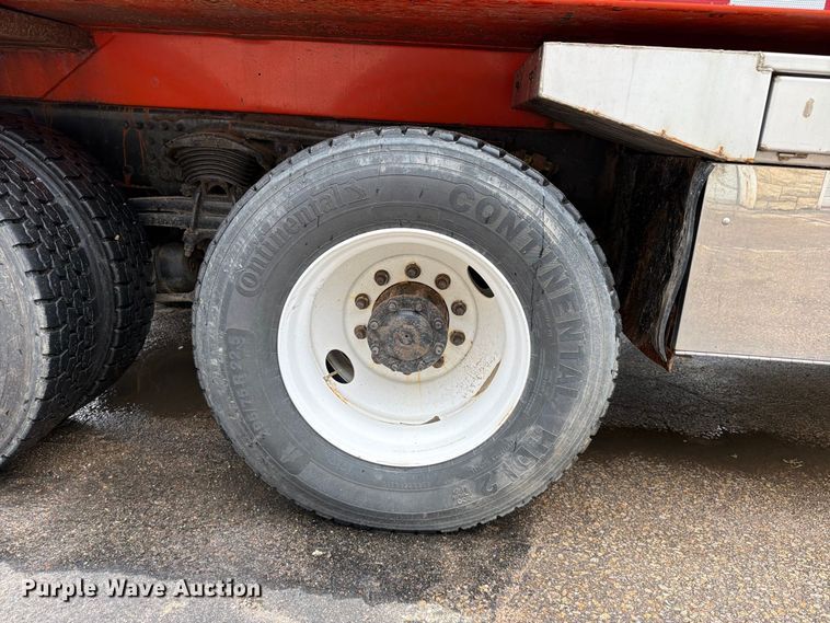 image for item FH6316 2009 Sterling L7500 dump truck